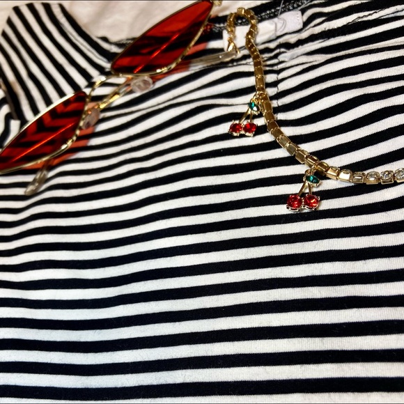 Stripped crop top - Picture 2 of 5